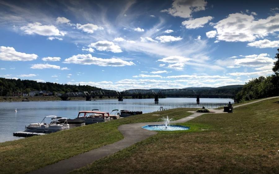 Southern Victoria Waterfront Adventure Centre / ExploreNB / Tourism